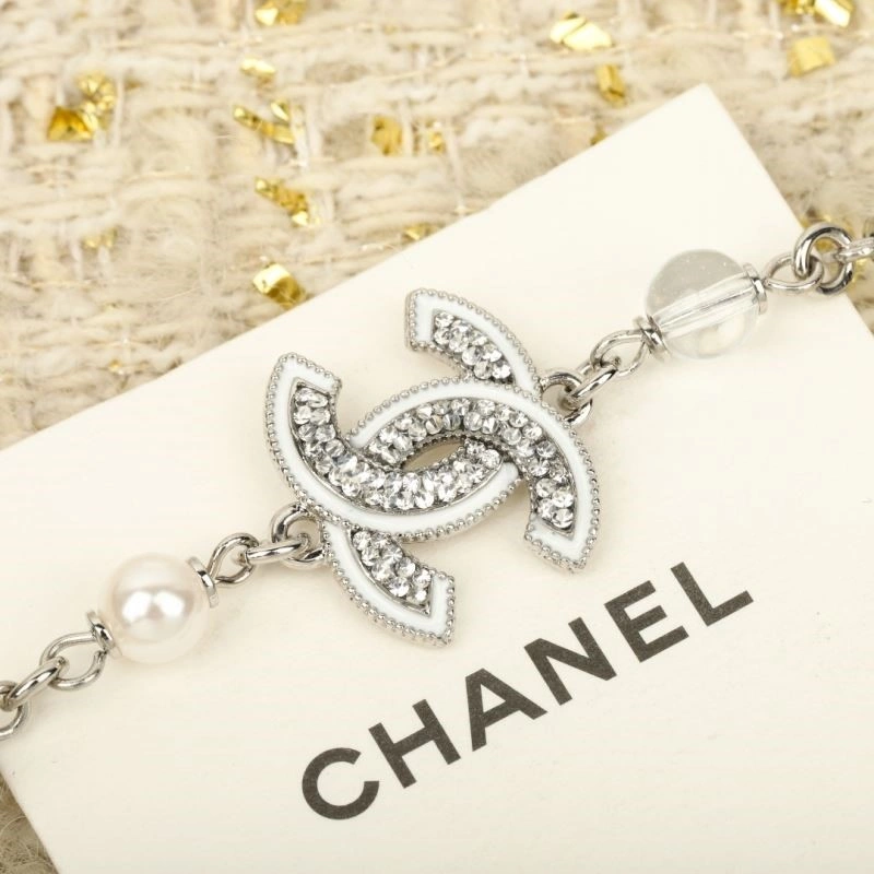 Supportive Chanel Necklaces 223321