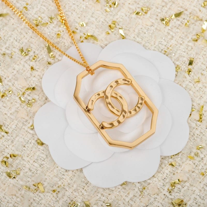 Thermal Chanel Necklaces 223385