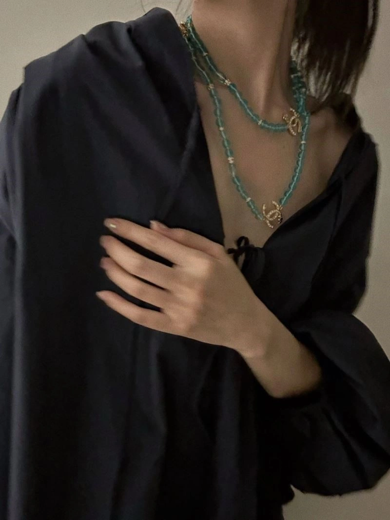 Compact Chanel Necklaces 223340