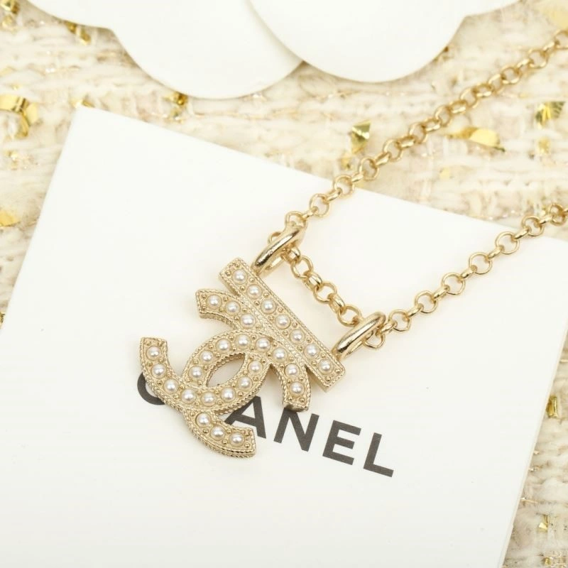 Chic Chanel Necklaces 223338