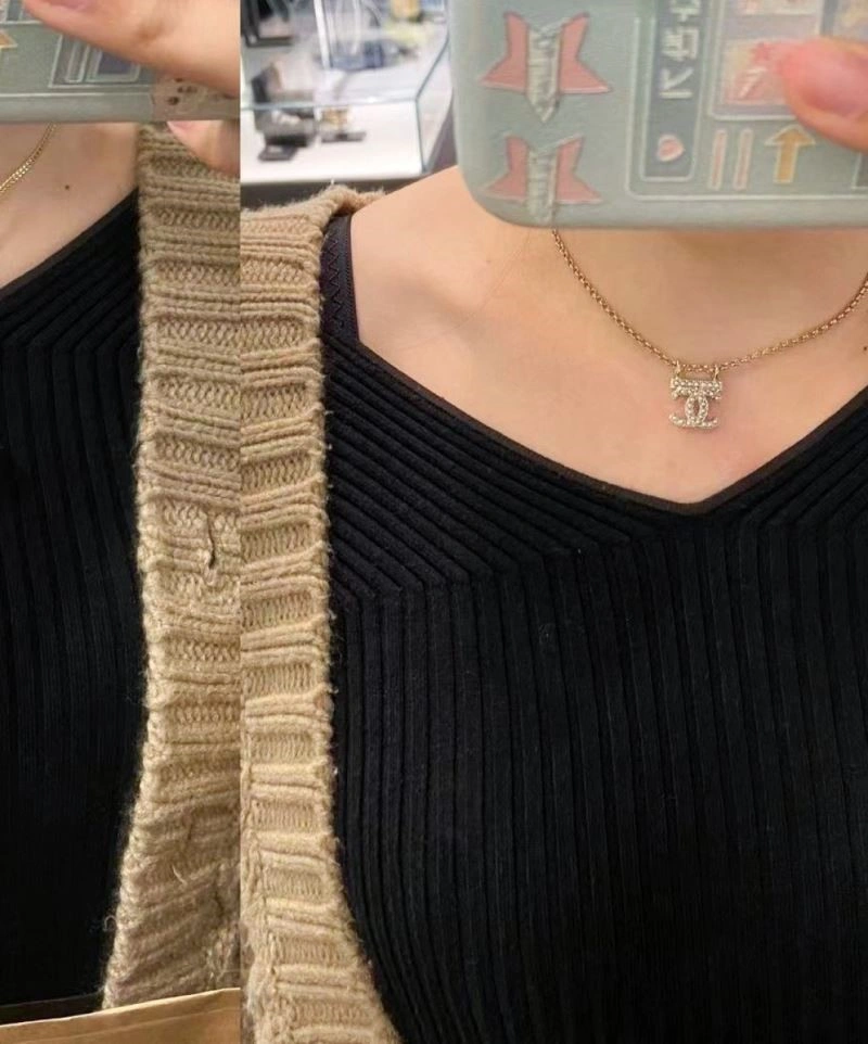 Chic Chanel Necklaces 223338