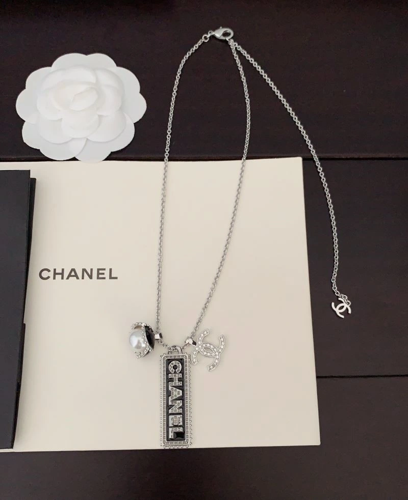 Chanel Necklaces Lightweight 223317