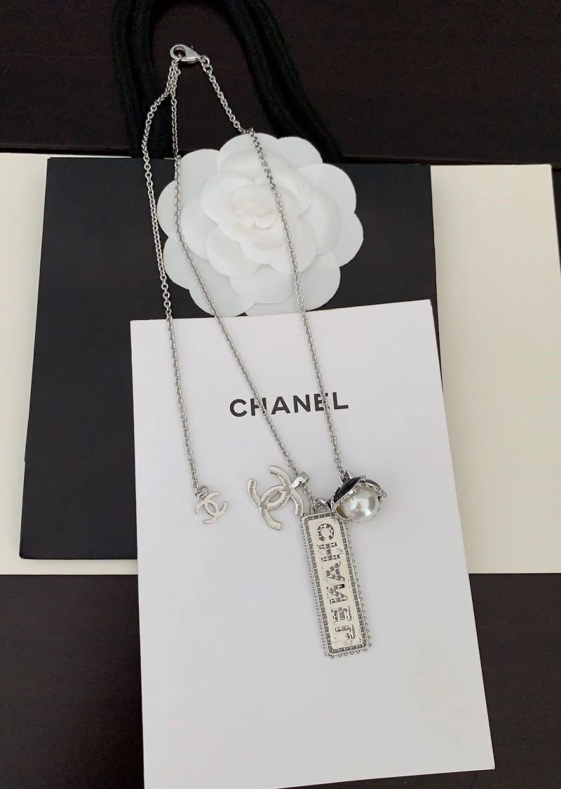 Chanel Necklaces Lightweight 223317