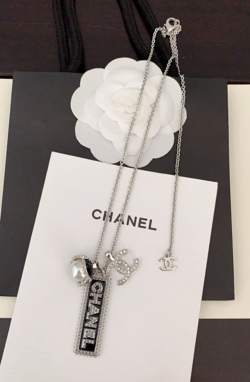 Chanel Necklaces Lightweight 223317