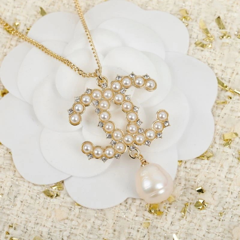TechFriendly Chanel Necklaces 223328