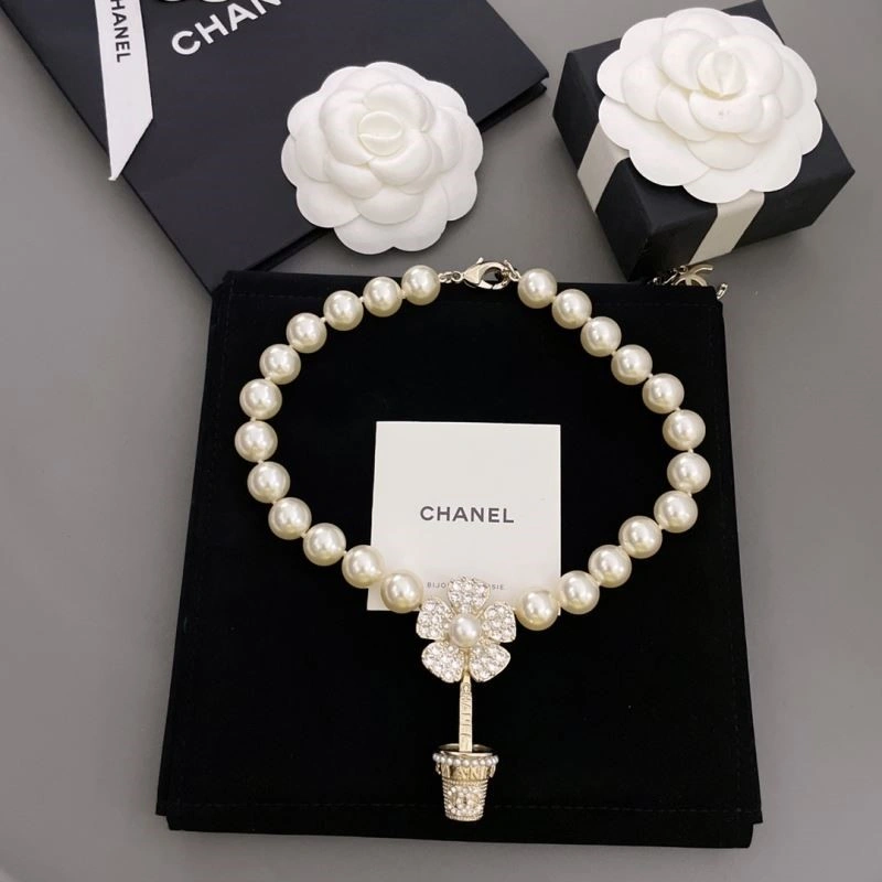 Cozy Chanel Necklaces 223302