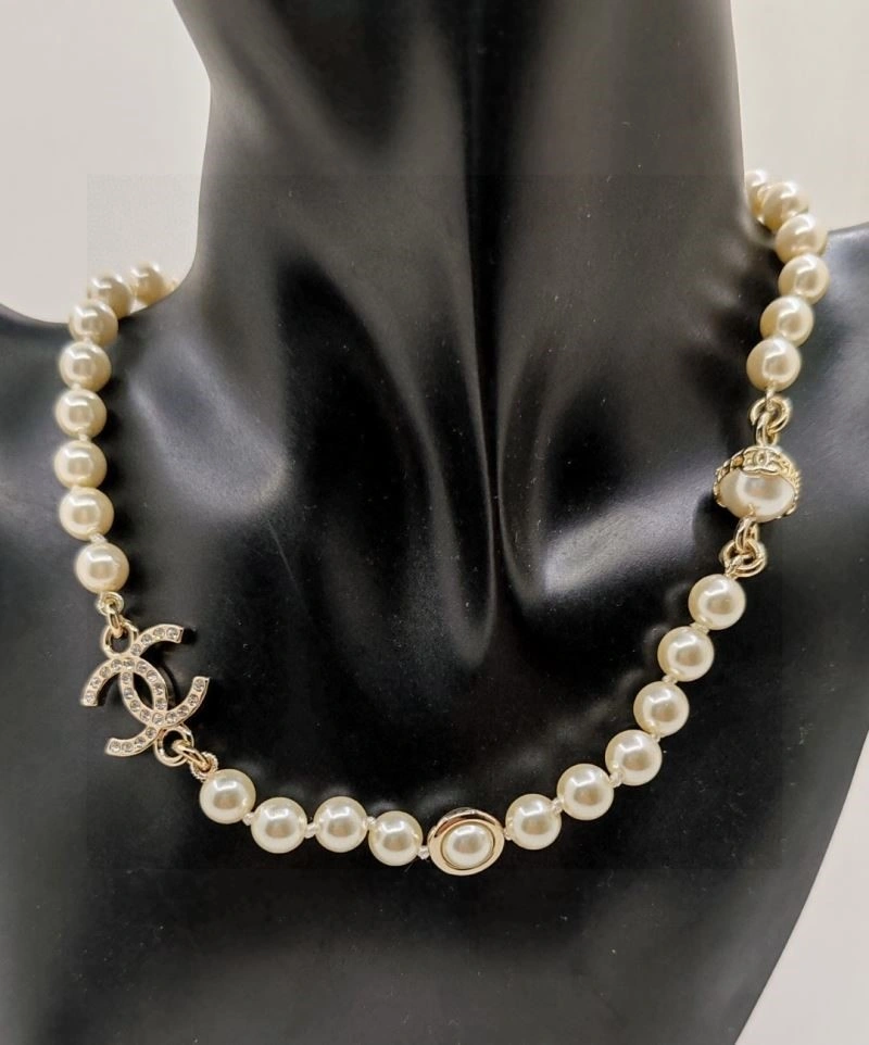 Flexible Chanel Necklaces 223324