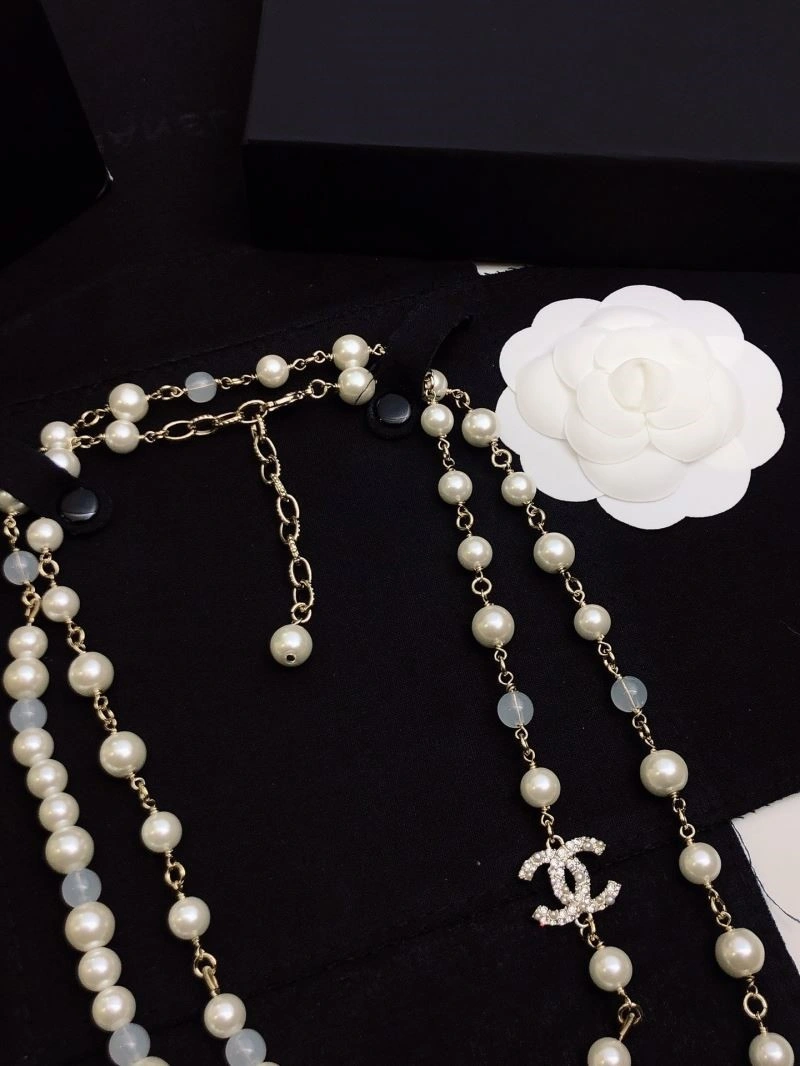 Effortless Chanel Necklaces 223351