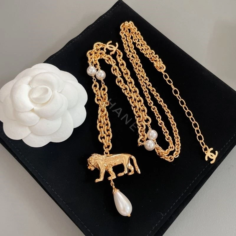 Comfortable Chanel Necklaces 223310