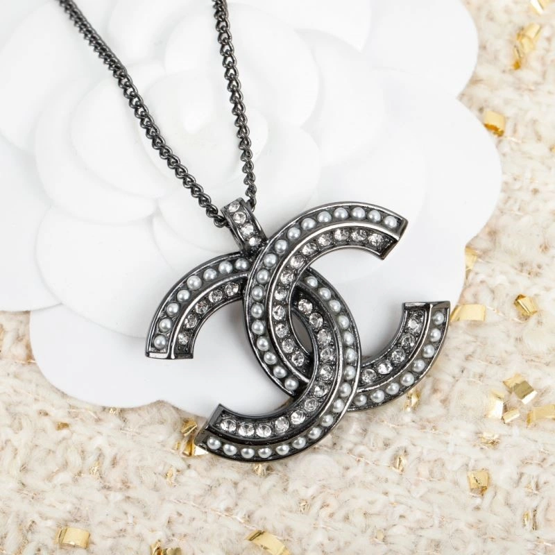 Modern Chanel Necklaces 223286