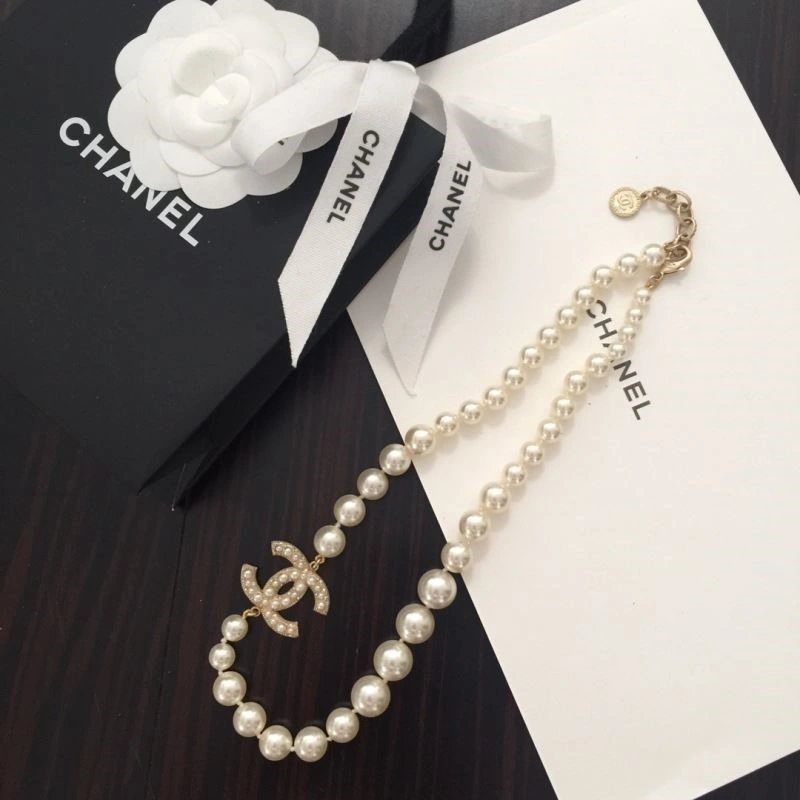 Resilient Chanel Necklaces 223300