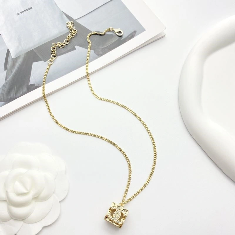 Chanel Necklaces ComfortFit 222302