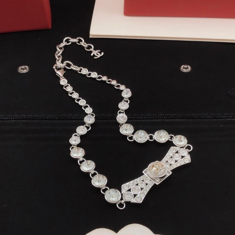 Timeless Chanel Necklaces 222303