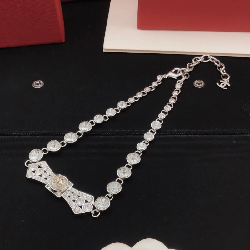 Timeless Chanel Necklaces 222303