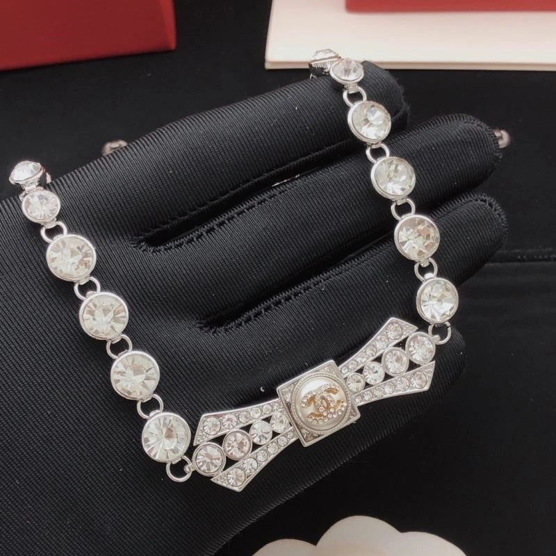Timeless Chanel Necklaces 222303