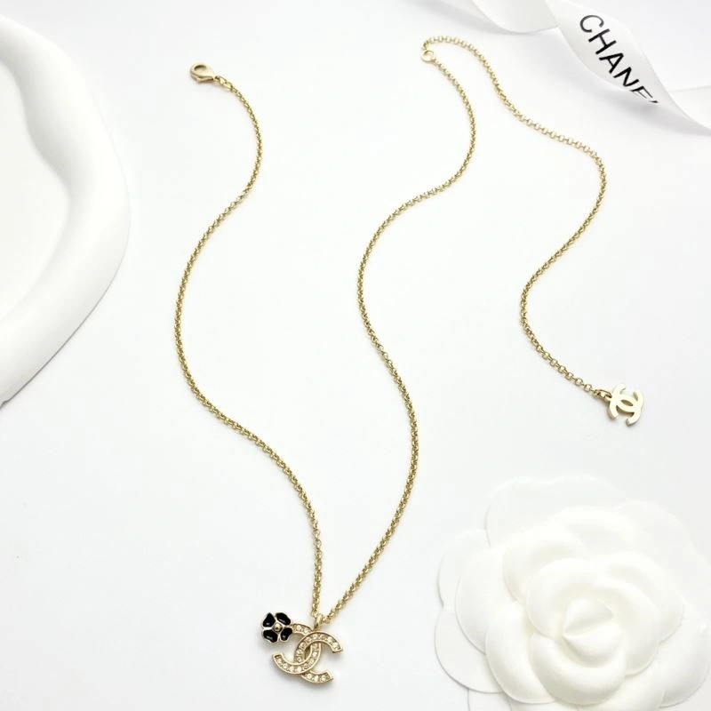 Chanel Necklaces Chic 222270