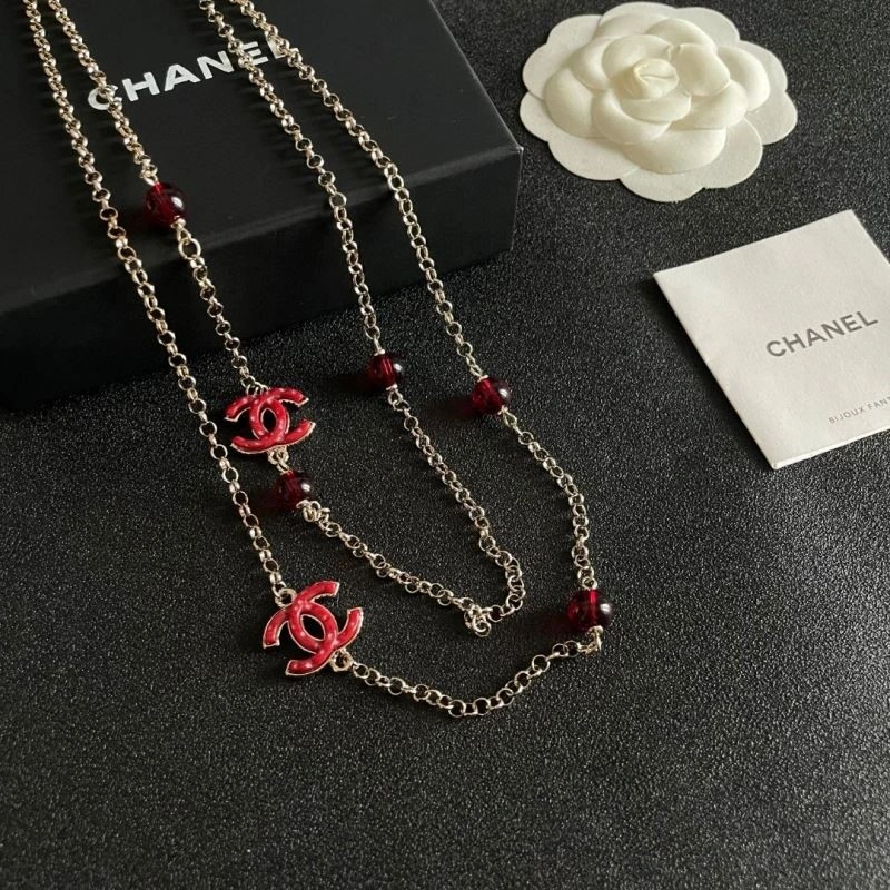 Sophisticated Chanel Necklaces 222402