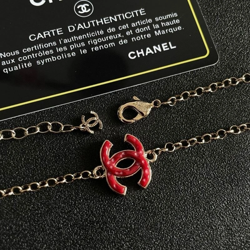 Sophisticated Chanel Necklaces 222402