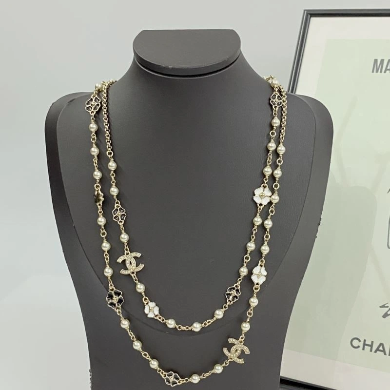 Contemporary Chanel Necklaces 222265