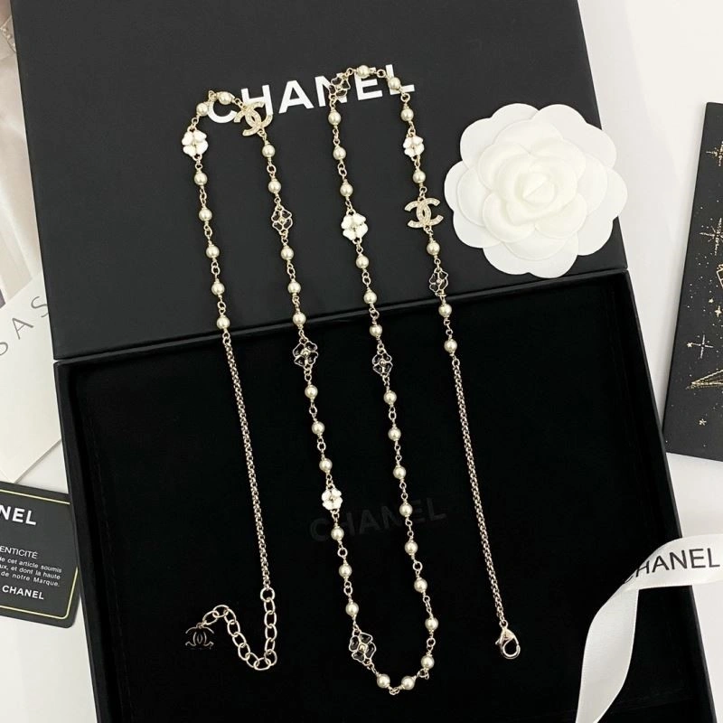 Contemporary Chanel Necklaces 222265