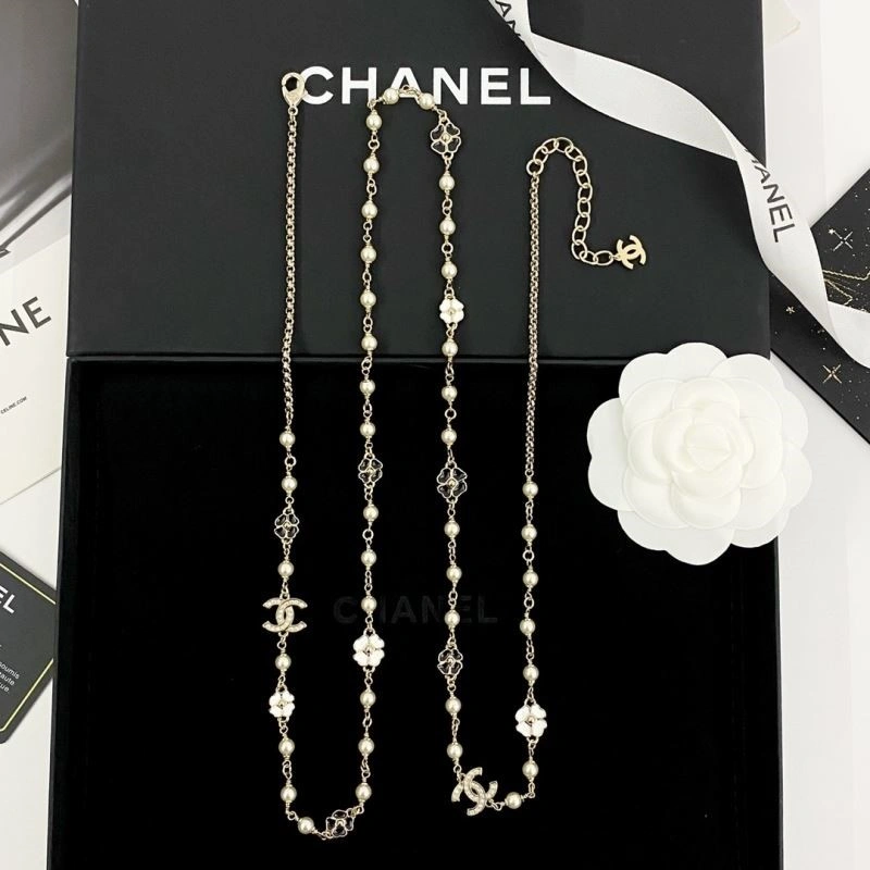 Contemporary Chanel Necklaces 222265