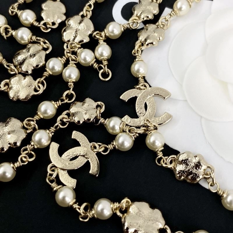 Contemporary Chanel Necklaces 222265