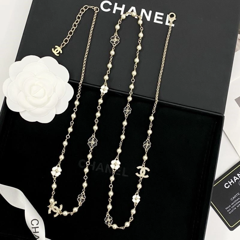 Contemporary Chanel Necklaces 222265