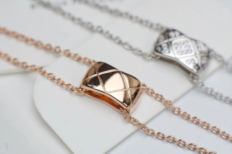 Chanel Necklaces Modern 222251