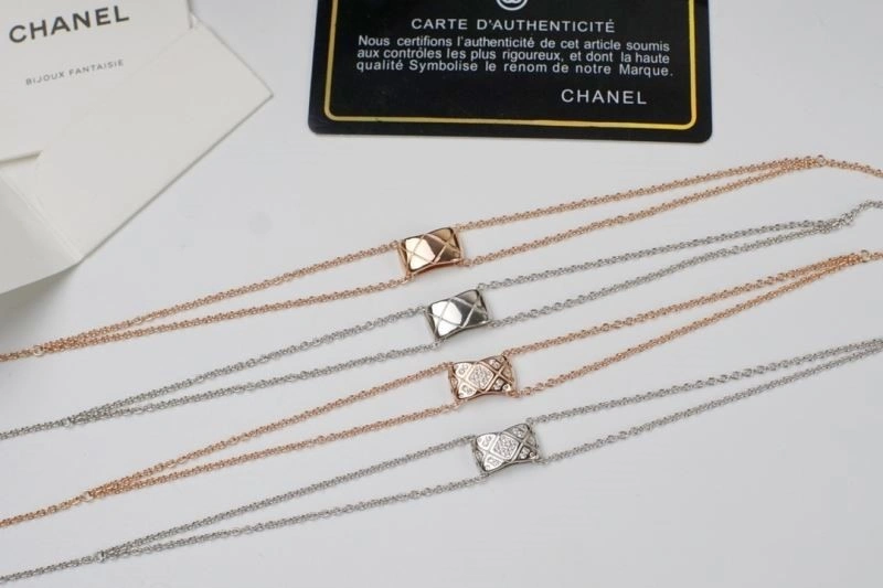 Chanel Necklaces Modern 222251