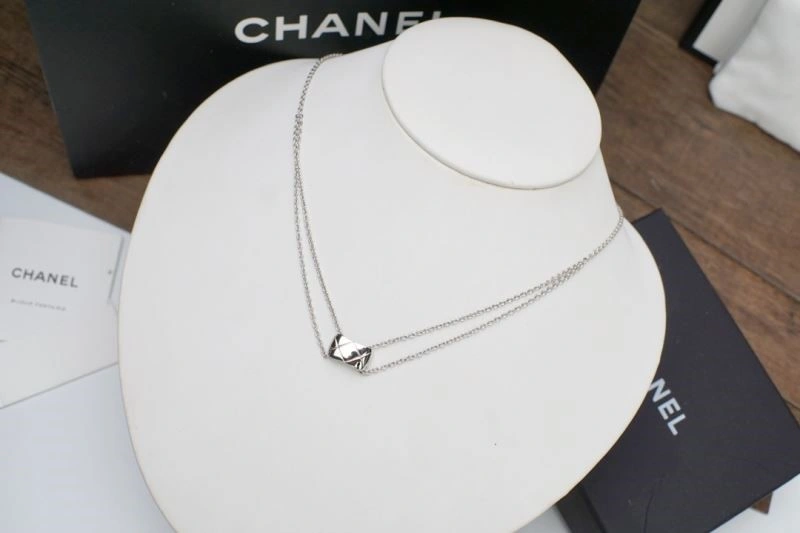 Chanel Necklaces Modern 222251
