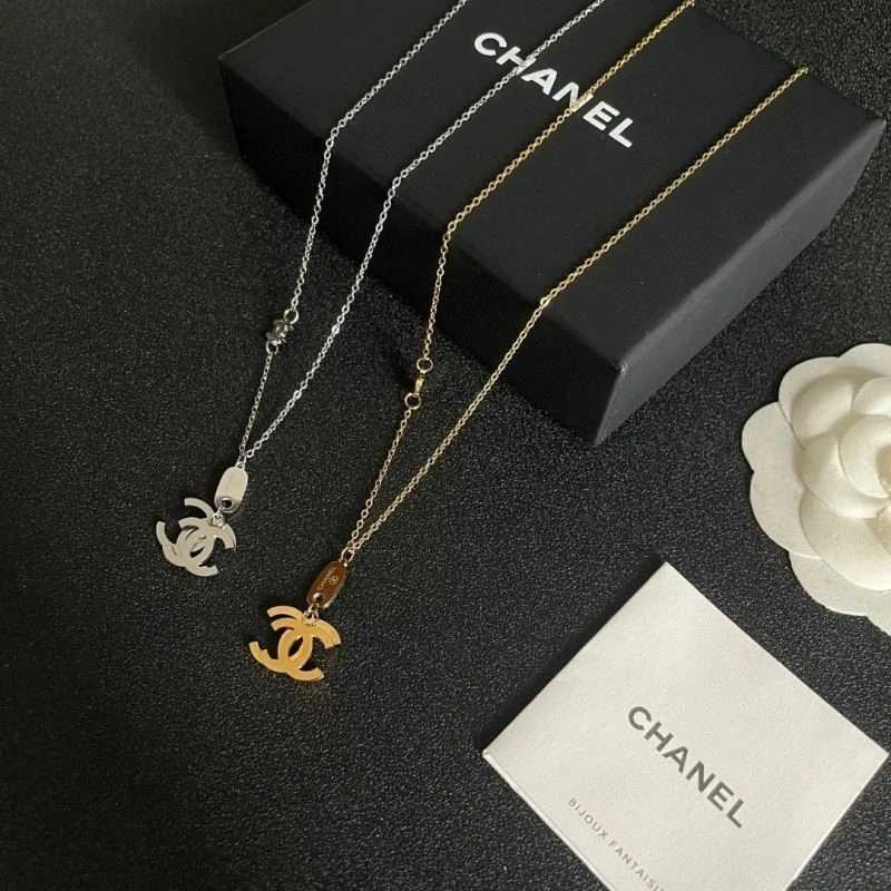 Sophisticated Chanel Necklaces 222256