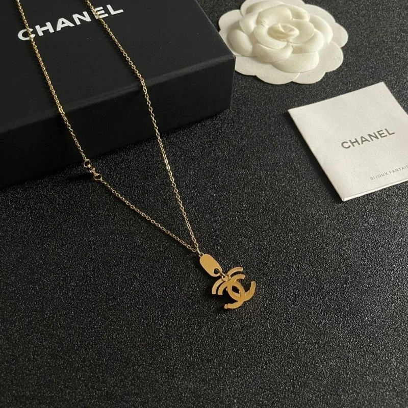 Sophisticated Chanel Necklaces 222256