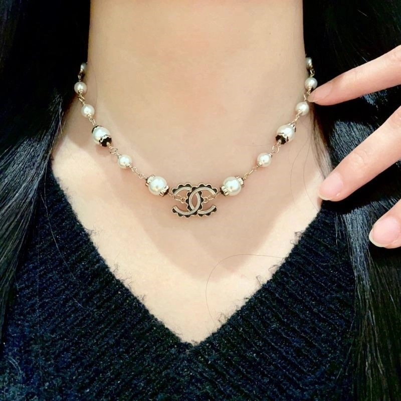 Resilient Chanel Necklaces 222275
