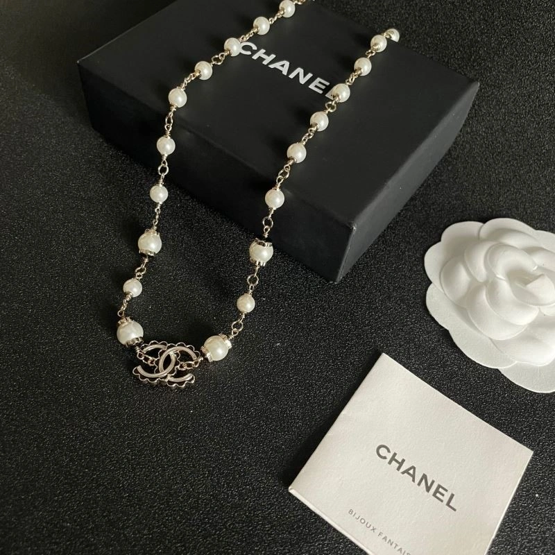 Resilient Chanel Necklaces 222275