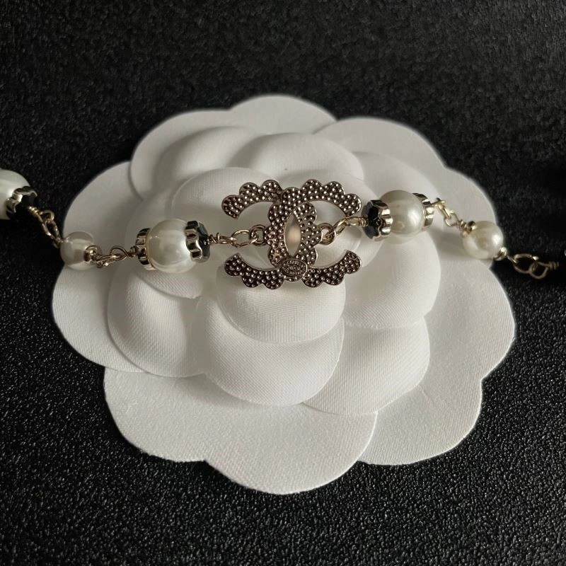 Resilient Chanel Necklaces 222275
