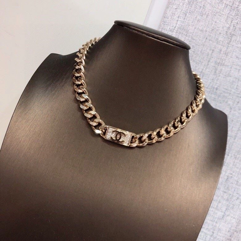 Timeless Chanel Necklaces 222266