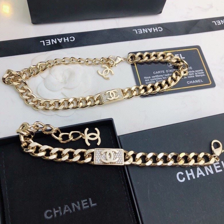 Timeless Chanel Necklaces 222266