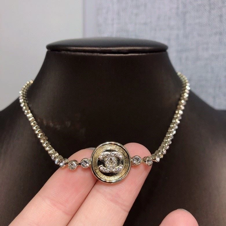 Trendsetting Chanel Necklaces 222244