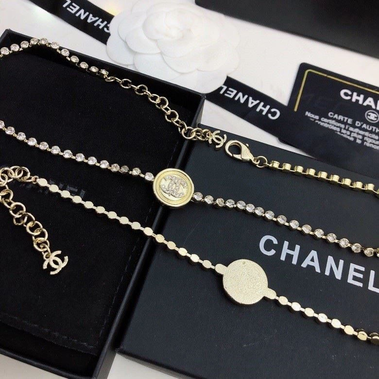 Trendsetting Chanel Necklaces 222244