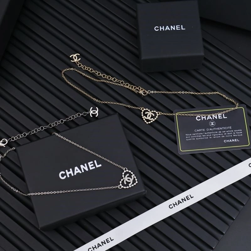 Chanel Necklaces Lightweight 222234
