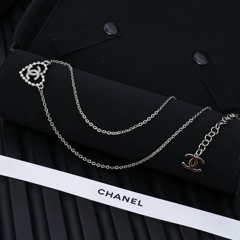 Chanel Necklaces Lightweight 222234