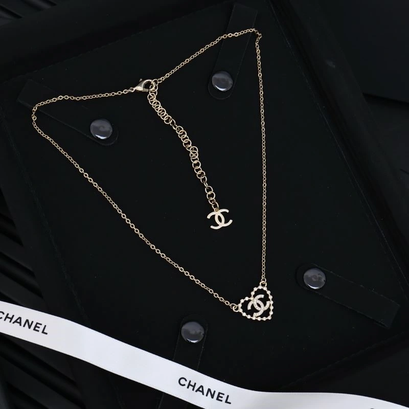 Chanel Necklaces Lightweight 222234