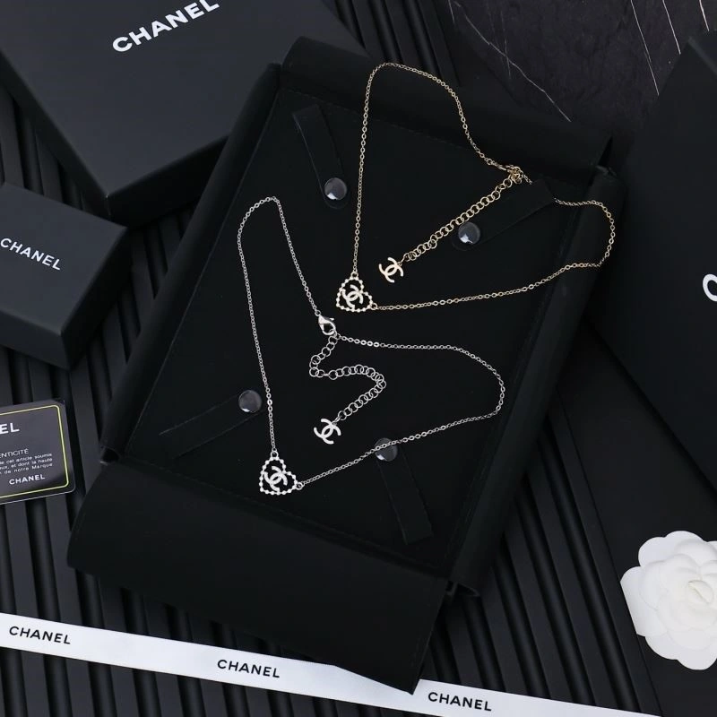 Chanel Necklaces Lightweight 222234
