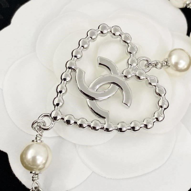 Chanel Necklaces Sleek 222235