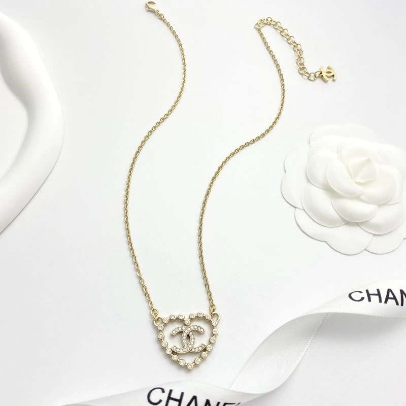 Versatile Chanel Necklaces 222225