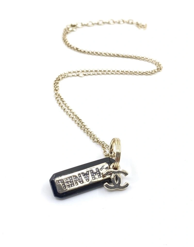 Chanel Necklaces Sophisticated 222304