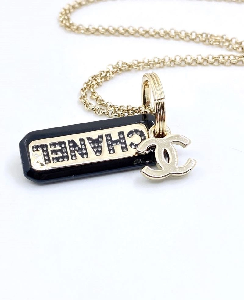 Chanel Necklaces Sophisticated 222304