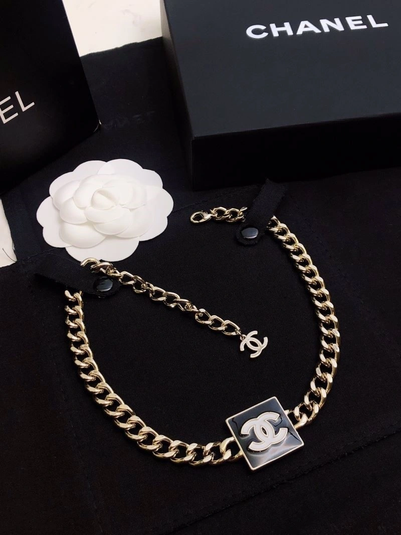 Bright Chanel Necklaces 222211