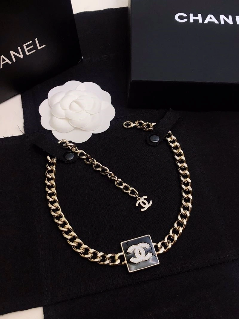 Bright Chanel Necklaces 222211