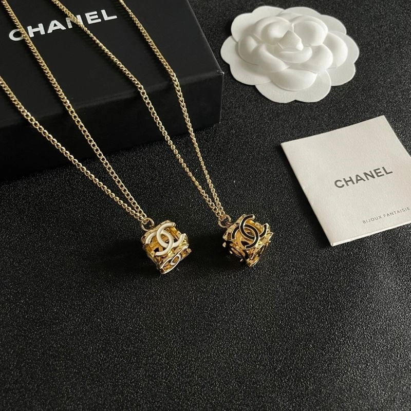 Casual Chanel Necklaces 222203